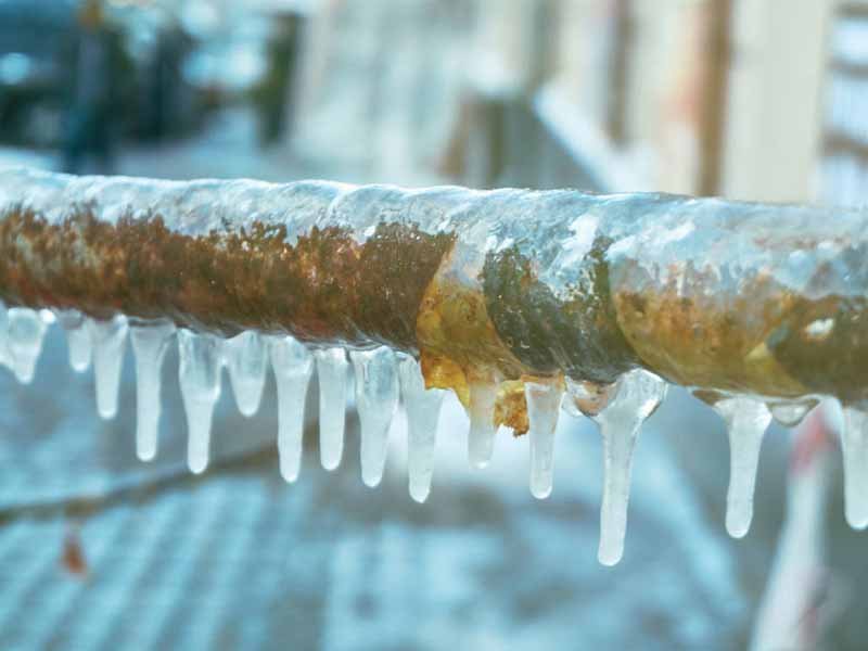 reasons-why-your-pipes-can-burst-01